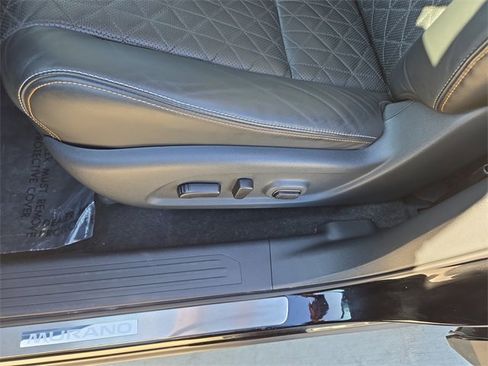 Certified 2024 Nissan Murano Platinum w/ Cargo Package image 32