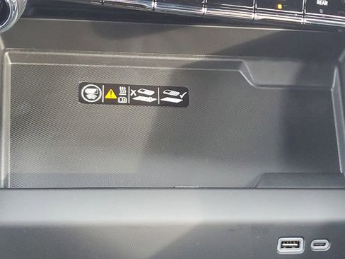 New 2026 Chevrolet Suburban LT w/ Comfort Package image 27