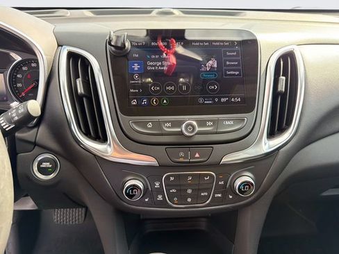 Used 2022 Chevrolet Equinox LT FWD image 29