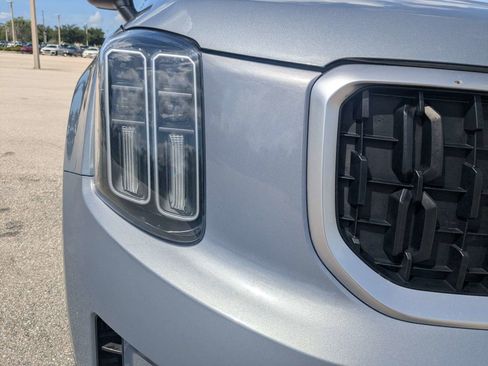 Used 2024 Kia Telluride LX FWD image 10