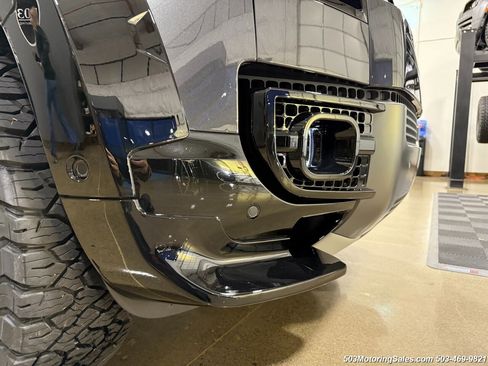 Used 2024 Land Rover Defender 90 V8 image 28