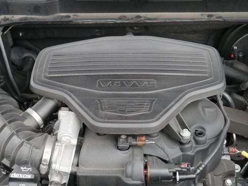 Certified 2020 Cadillac XT5 Premium Luxury w/ LPO, Floor Liner Package image 9