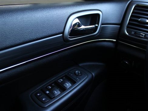 Used 2021 Jeep Grand Cherokee Limited X image 21