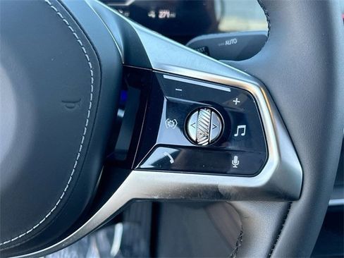 Certified 2024 BMW i7 xDrive60 image 24