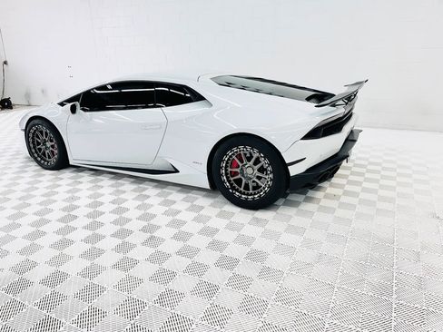 Used 2015 Lamborghini Huracan LP 610-4 AWD/4WD image 6