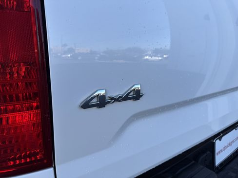 Used 2019 Toyota Tundra Platinum image 12