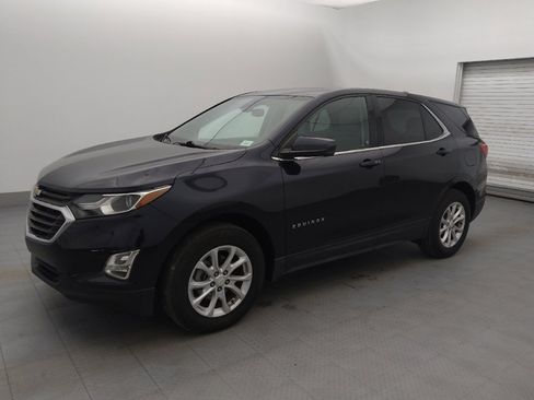 Used 2020 Chevrolet Equinox LT image 2