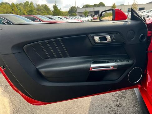 Used 2019 Ford Mustang Premium RWD image 10