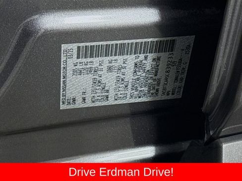 Used 2025 Nissan Rogue SL FWD image 32