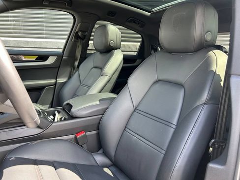Certified 2026 Porsche Cayenne Coupe AWD/4WD image 18