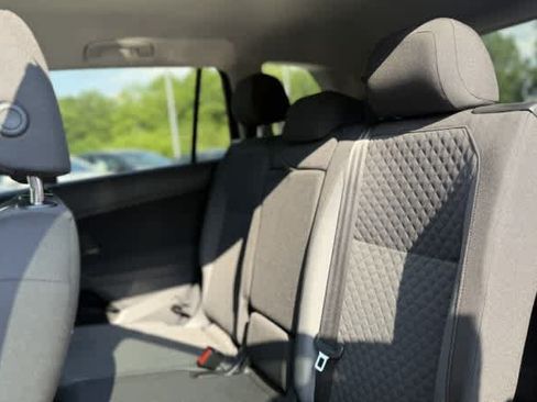 Used 2019 Volkswagen Tiguan S FWD image 15