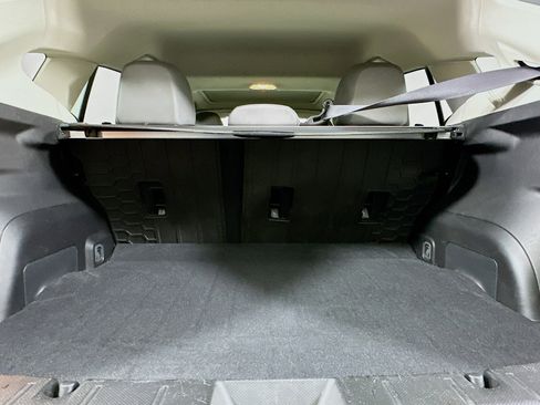 Used 2021 Subaru Crosstrek 2.5i Sport w/ Moonroof Package image 28