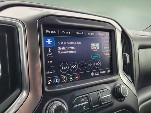 Used 2020 Chevrolet Silverado 2500 LTZ w/ LTZ Premium Package AWD/4WD image 21