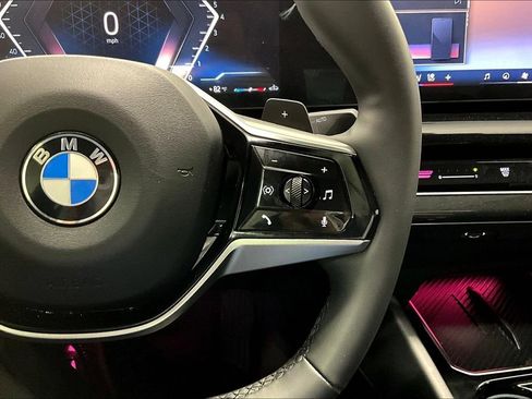 Used 2024 BMW 530i xDrive w/ Premium Package image 25