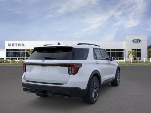New 2026 Ford Explorer ST-Line w/ ST-Line Street Pack RWD image 8