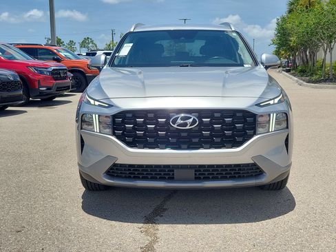 Used 2023 Hyundai Santa Fe SEL FWD image 2