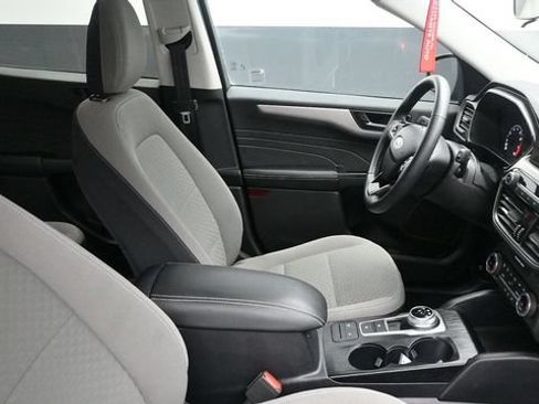 Used 2022 Ford Escape SE w/ SE Sport Appearance Package AWD/4WD image 12