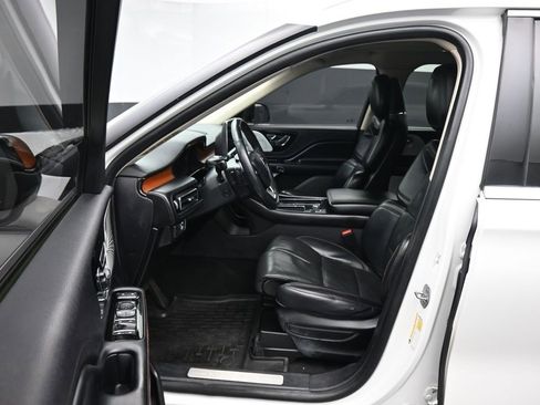 Used 2020 Lincoln Aviator Reserve w/ Equipment Group 202A image 12