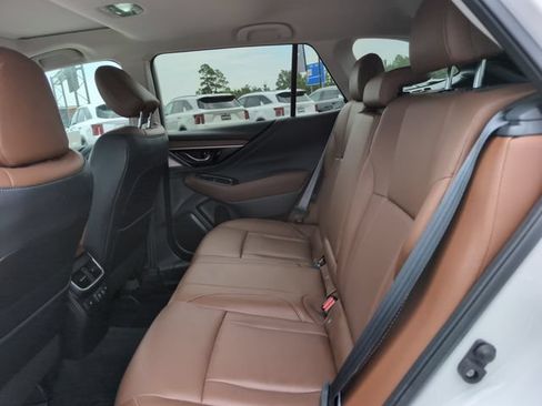 Used 2022 Subaru Outback Touring AWD/4WD image 29