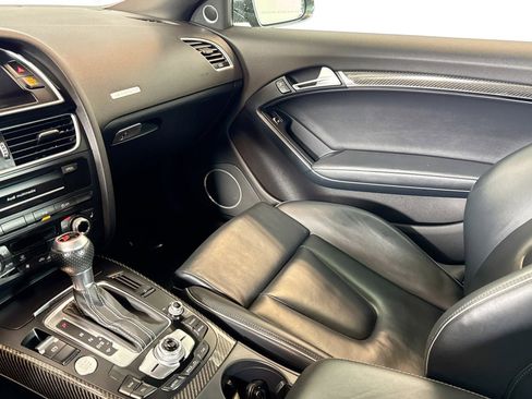 Used 2015 Audi RS 5 Coupe w/ Black Optic Plus Package image 21