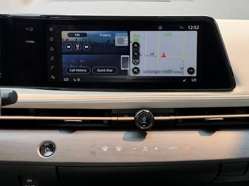 Certified 2024 Nissan Ariya AWD image 13