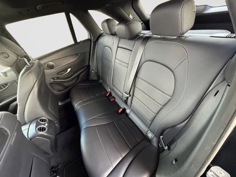 Used 2018 Mercedes-Benz GLC 300 4MATIC image 13