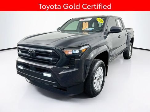 Certified 2024 Toyota Tacoma SR5 AWD/4WD image 4