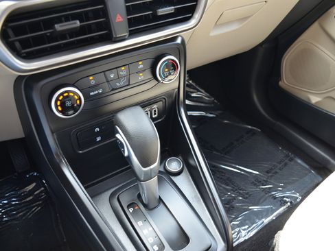 Used 2021 Ford EcoSport S image 12