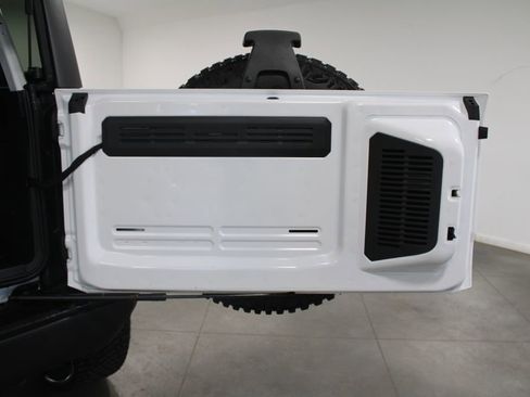 Used 2024 Ford Bronco Badlands image 21