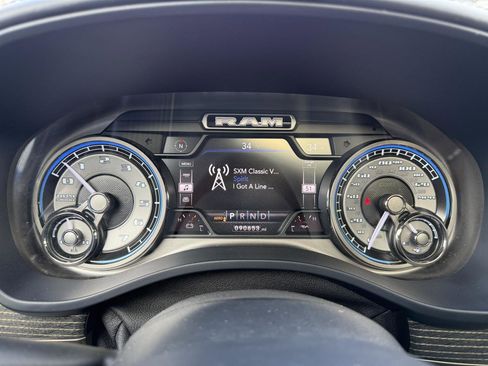 Used 2019 RAM 1500 Limited image 12