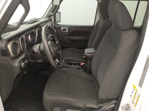 Used 2018 Jeep Wrangler Unlimited Sport AWD/4WD image 17