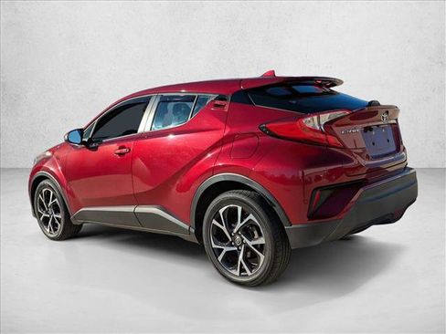 Used 2018 Toyota C-HR XLE image 6
