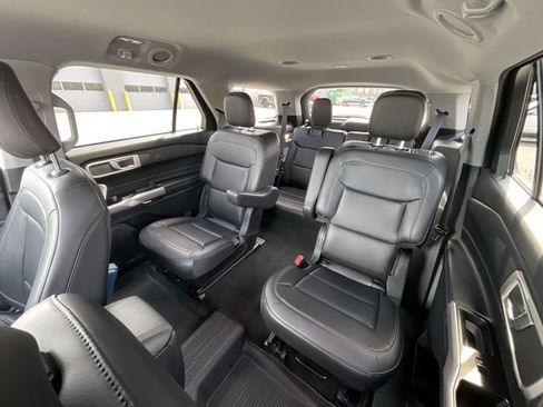 Certified 2023 Ford Explorer XLT w/ Equipment Group 202A AWD/4WD image 23