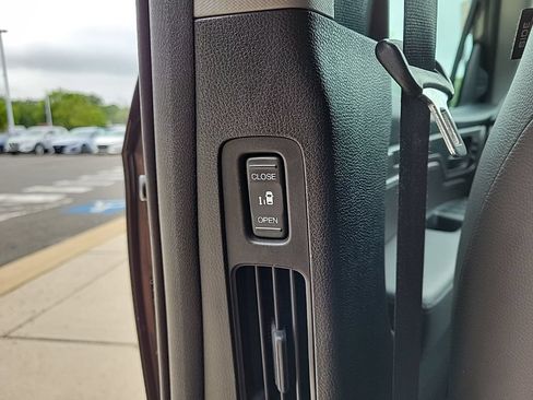 Used 2019 Honda Odyssey EX-L image 24