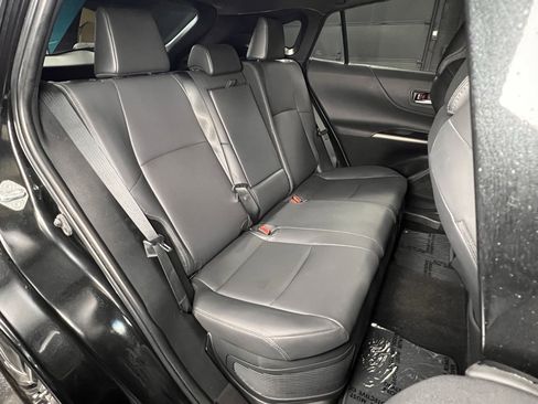 Used 2024 Toyota Venza XLE image 14