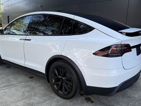 Used 2022 Tesla Model X AWD/4WD image 12