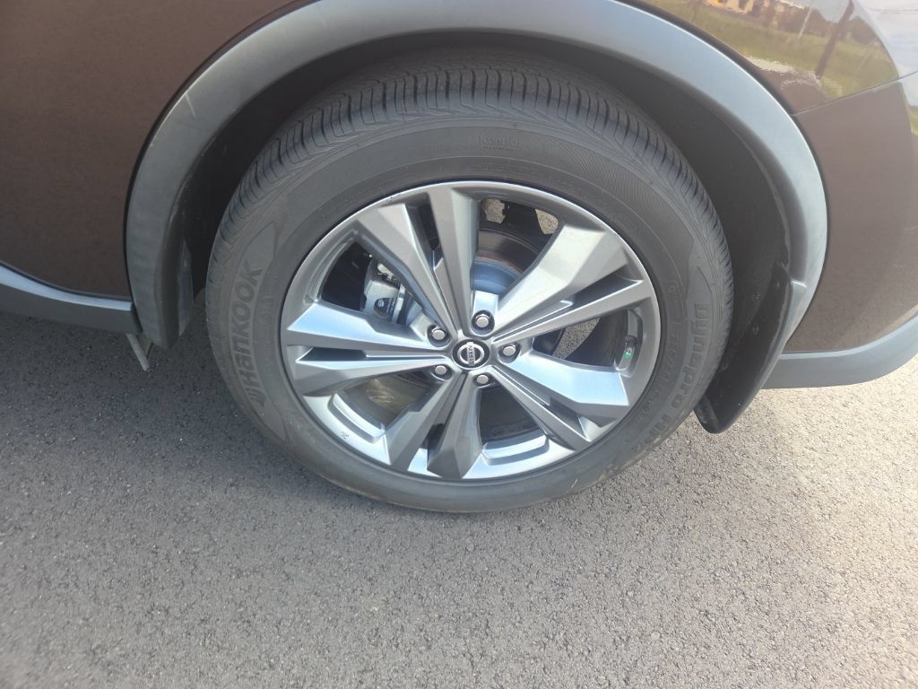 Used 2020 Nissan Murano Platinum w/ Cargo Package FWD image 26