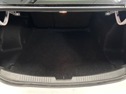 Used 2024 Chevrolet Malibu LT image 24