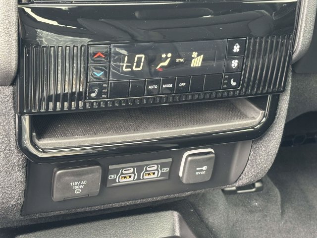 New 2026 Jeep Grand Wagoneer Limited AWD/4WD image 13