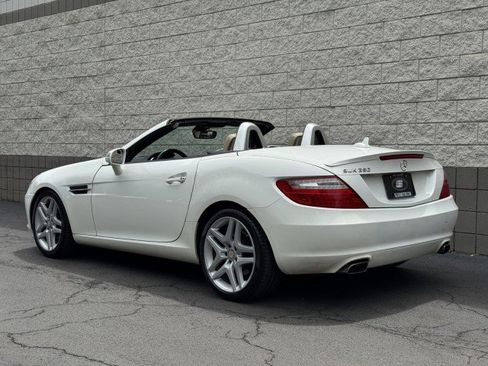 Used 2015 Mercedes-Benz SLK 250 image 13