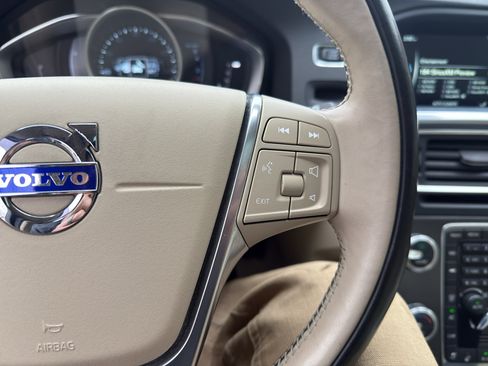 Used 2016 Volvo S60 T5 Premier image 18