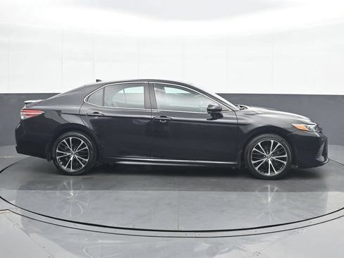 Used 2019 Toyota Camry SE w/ Protection Package (Q2) FWD image 7