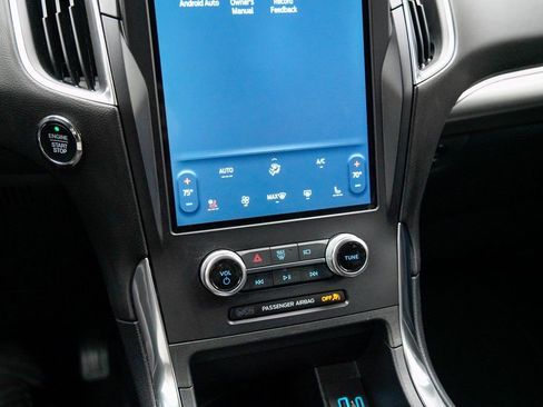 Used 2024 Ford Edge Titanium AWD/4WD image 29