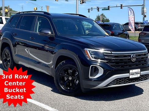 Used 2024 Volkswagen Atlas Peak Edition SEL AWD/4WD image 1