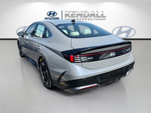 New 2026 Hyundai Sonata SEL FWD image 4