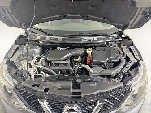 Used 2018 Nissan Rogue Sport S image 38