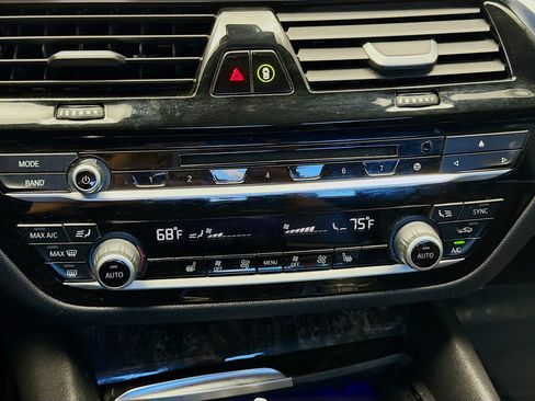 Used 2019 BMW 530i 530i image 10