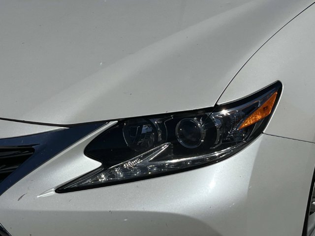 Used 2017 Lexus ES 350 w/ Accessory Package 2 FWD image 8