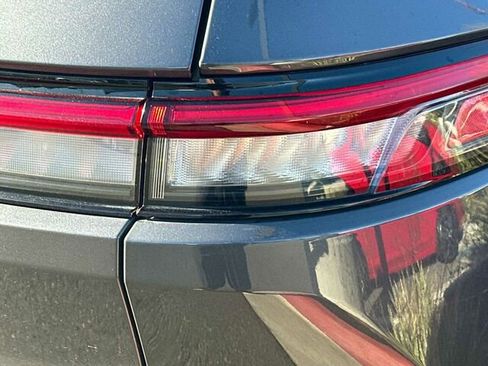 Used 2024 Jeep Grand Cherokee L Limited w/ Luxury Tech Group II image 35