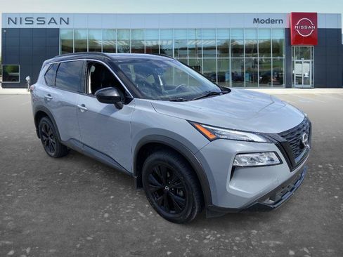 Certified 2023 Nissan Rogue SV w/ SV Premium B Package FWD image 1